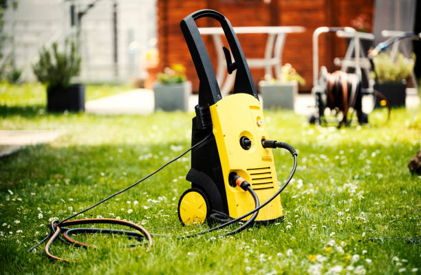 Best Gutter Cleaning and Brightening in Plainview, MN